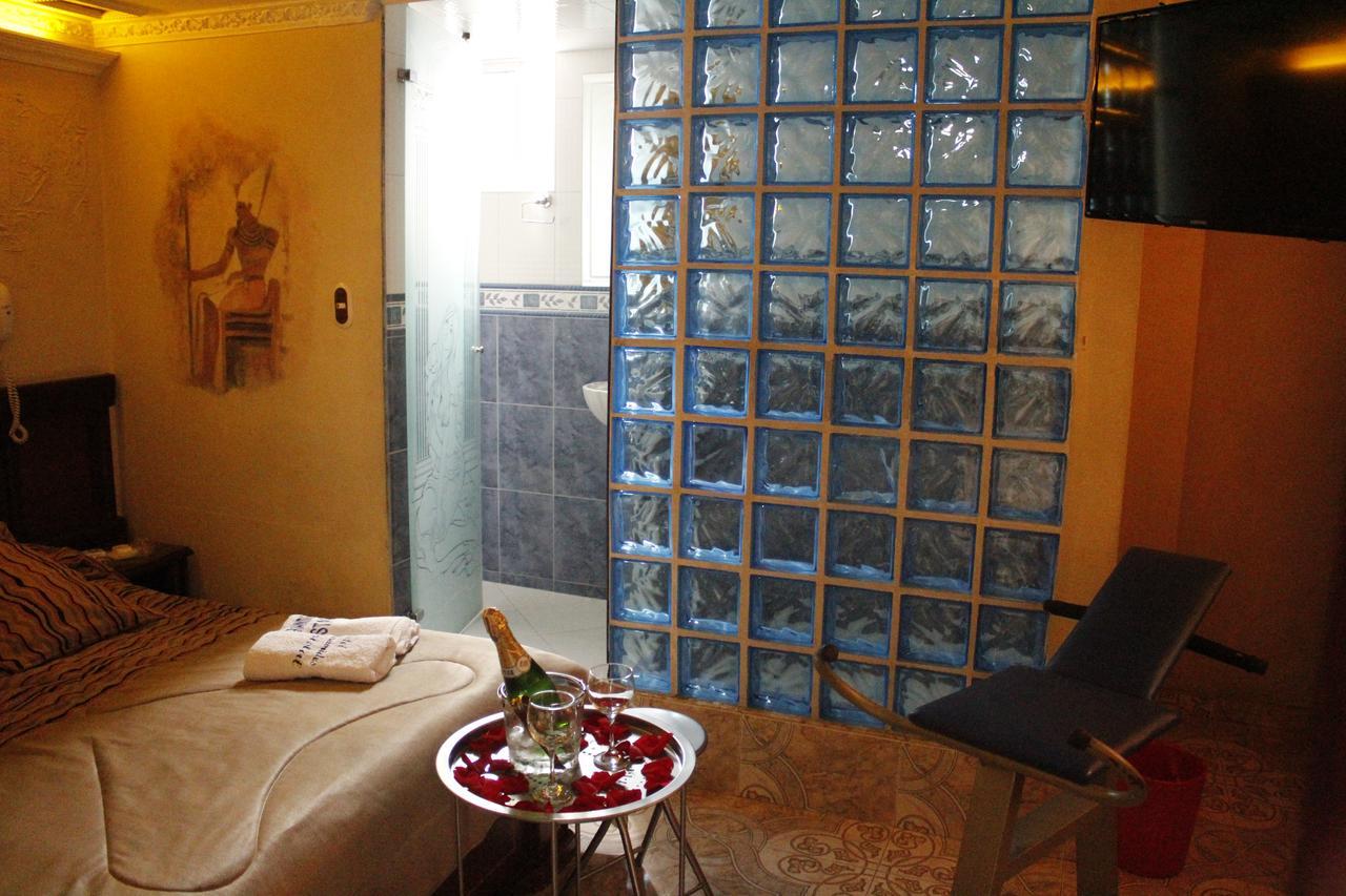 בוגוטה Motel Piramides De Cristal מראה חיצוני תמונה